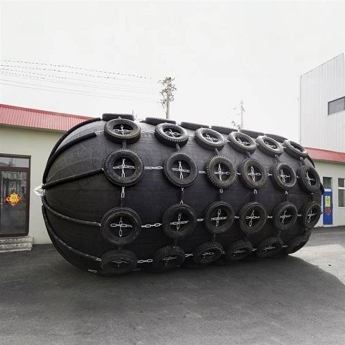 Garde-boue pneumatique en caoutchouc de type nervuré robuste